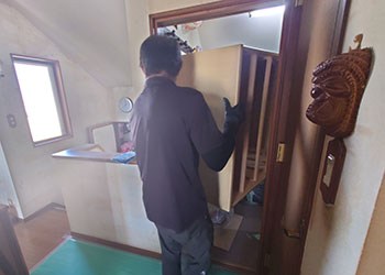 遺品整理 家具搬出